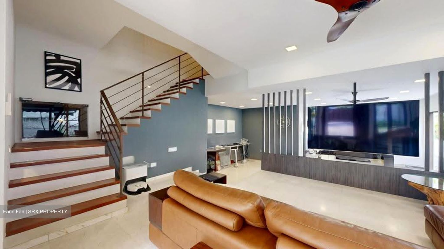 Paya Lebar Crescent (D19), Terrace #620660761